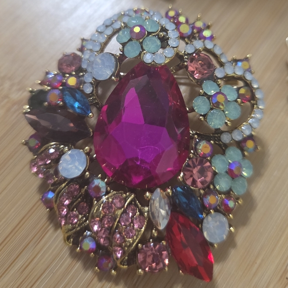 Elegant Multicolor Brooch 3 Piece Set - Picture 2 of 5